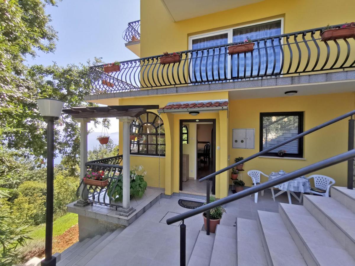 Apartment Delost Lovran Exterior foto